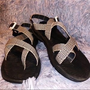 chacos sandals
